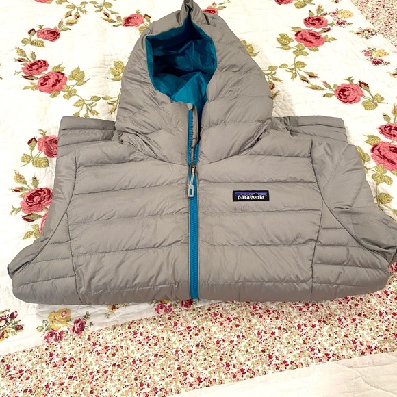 Patagonia jacket. Throw me your offer - Picture 3 of 4
